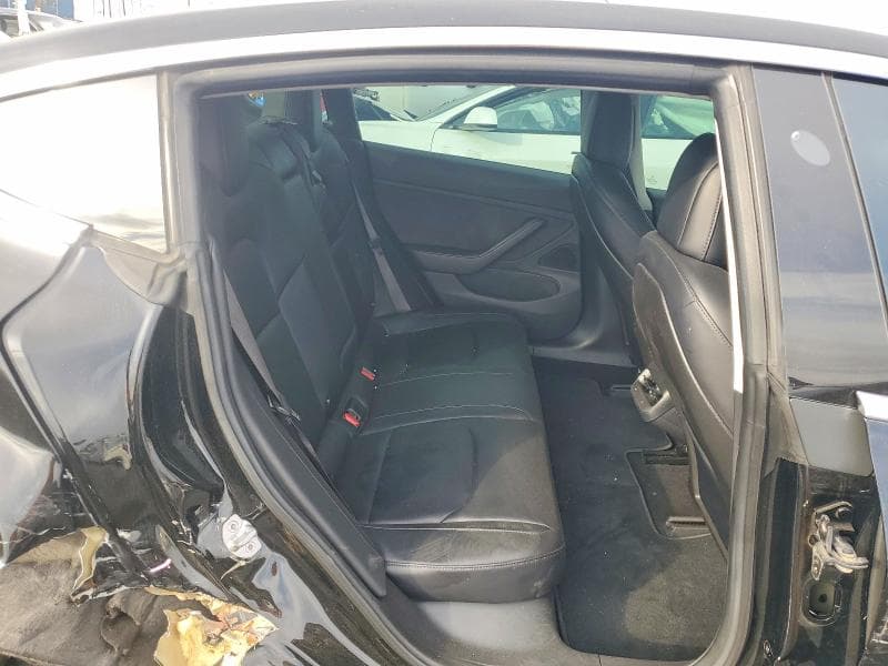 2018 TESLA MODEL 3 10