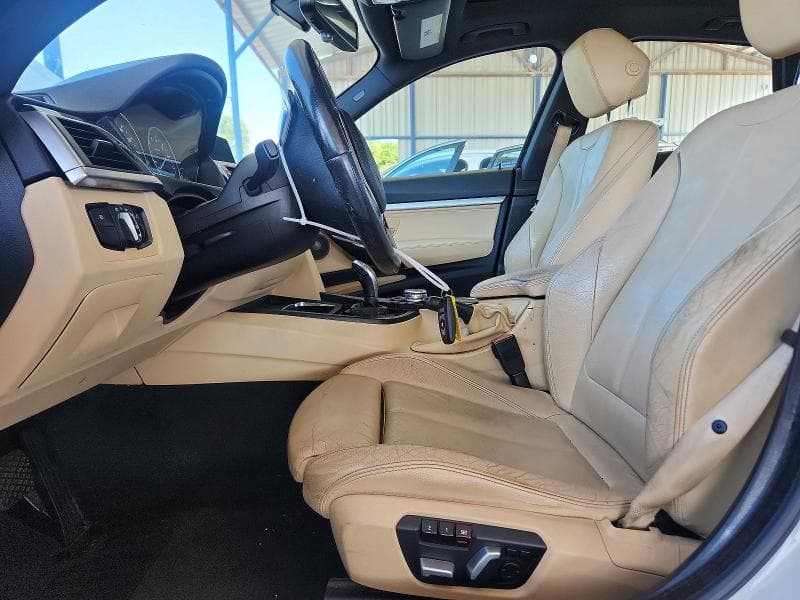 2017 BMW 330 XIGT 7