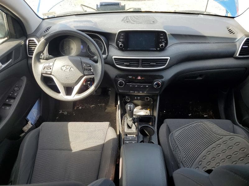 2020 HYUNDAI TUCSON SE 8