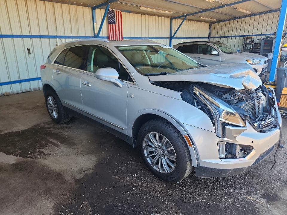 2017 CADILLAC XT5 LUXURY 4