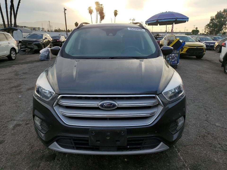 2018 FORD ESCAPE SE 5