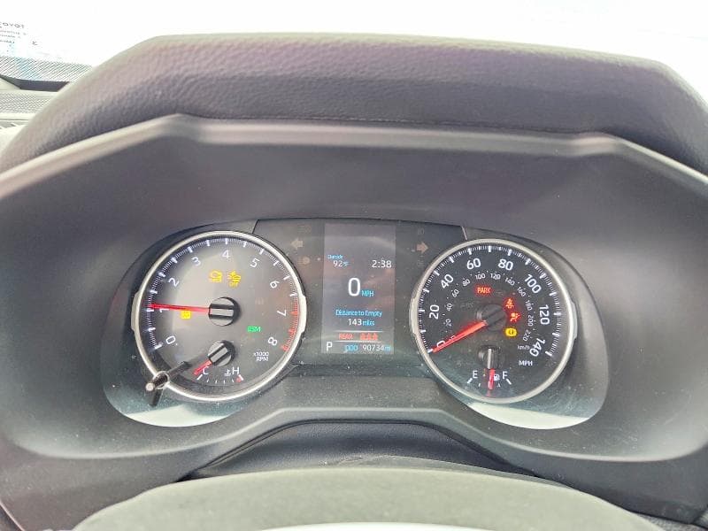 2021 TOYOTA RAV4 XLE 9