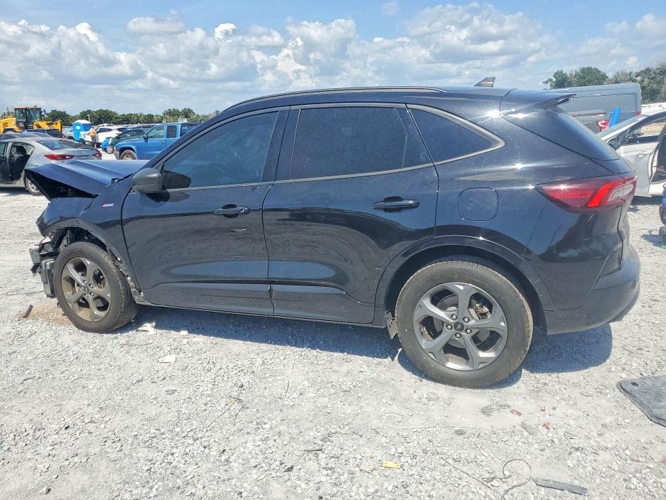 2024 FORD ESCAPE ST LINE 2