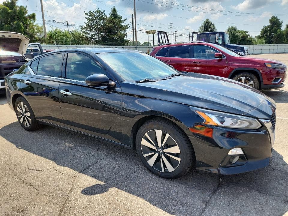 2019 NISSAN ALTIMA SL 4