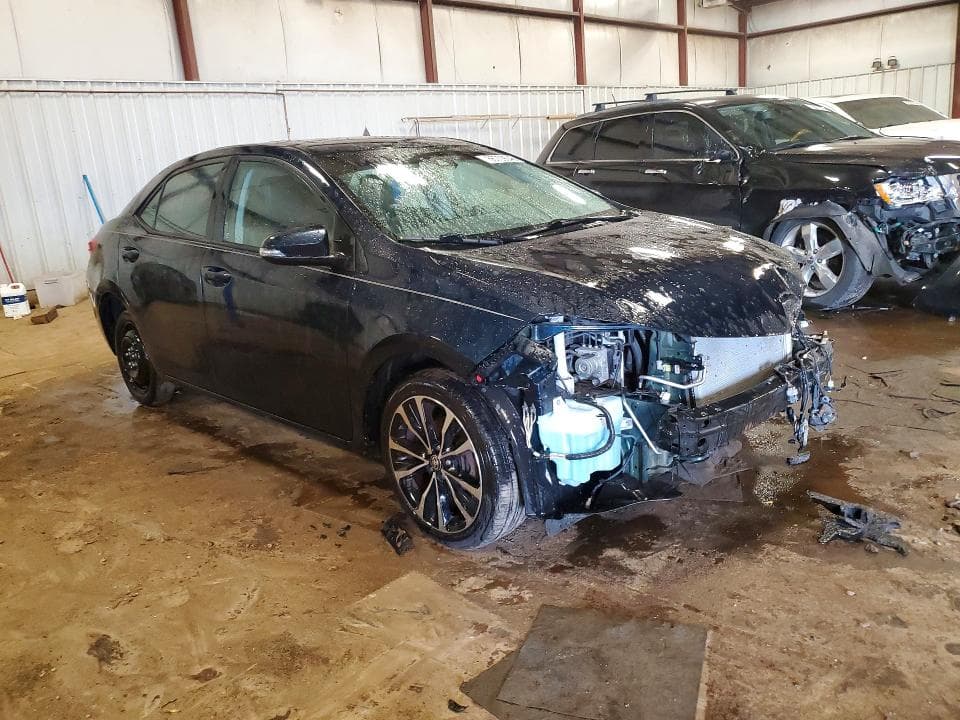 2017 TOYOTA COROLLA XSE 4