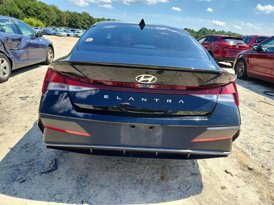 2025 HYUNDAI ELANTRA SEL SPORT 6