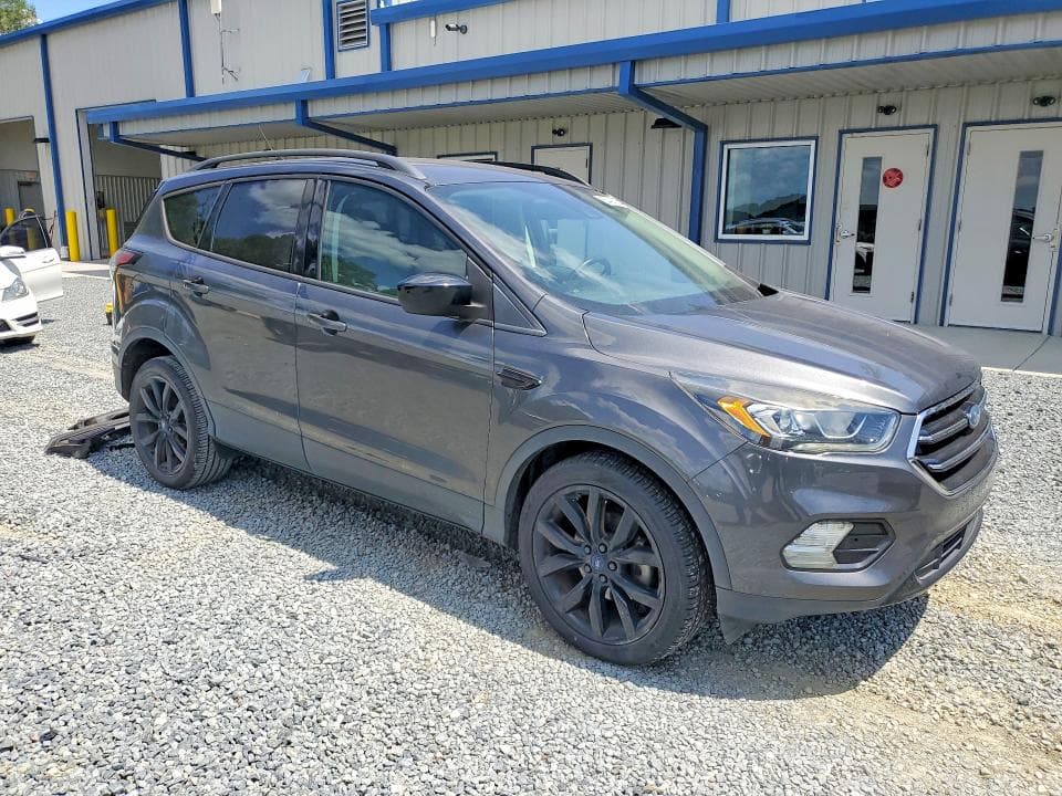2018 FORD ESCAPE SE 4