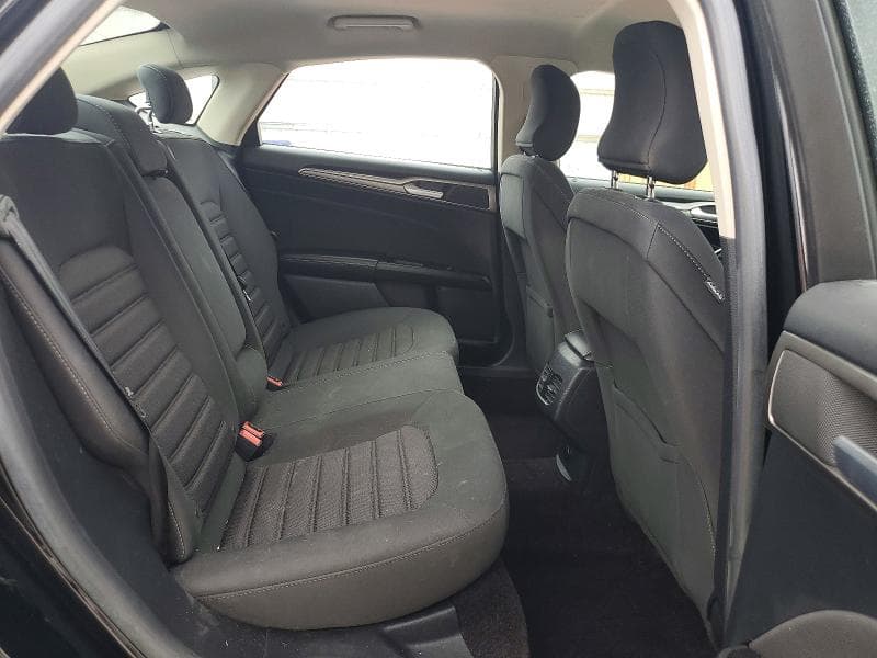 2017 FORD FUSION SE 10