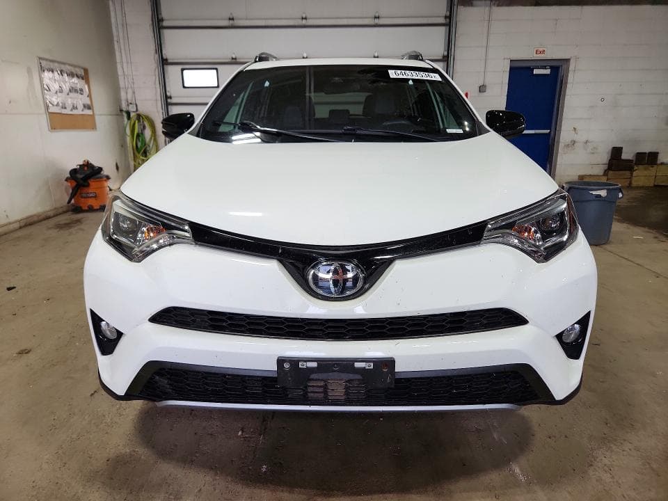 2017 TOYOTA RAV4 SE 5