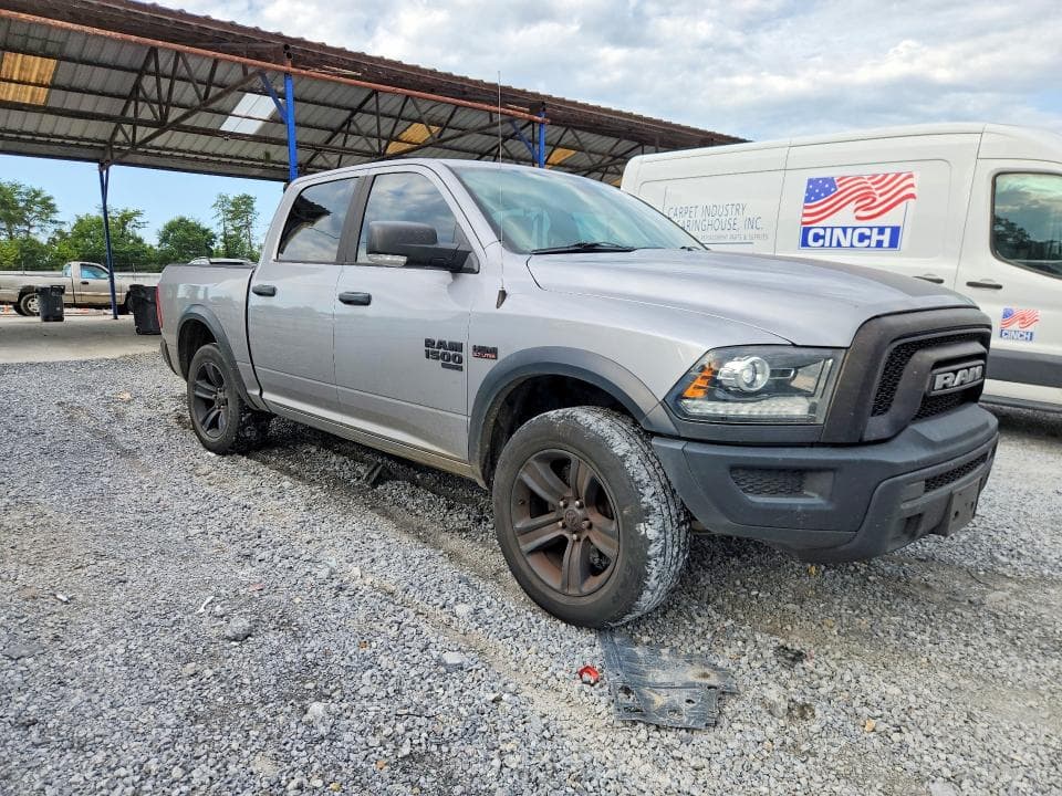 2021 RAM 1500 CLASSIC SLT 4