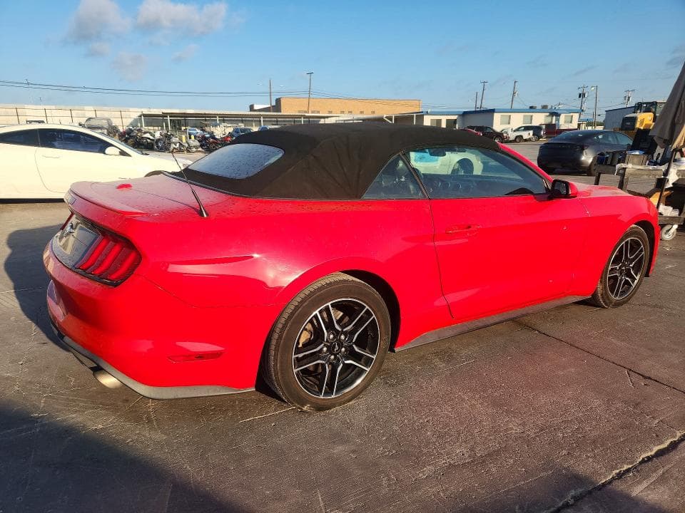 2021 FORD MUSTANG 3