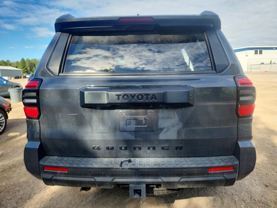 2025 TOYOTA 4RUNNER SR5 6