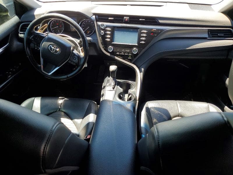2019 TOYOTA CAMRY SE 8
