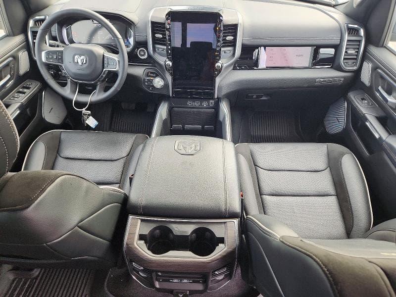 2025 RAM 1500 LARAMIE 8