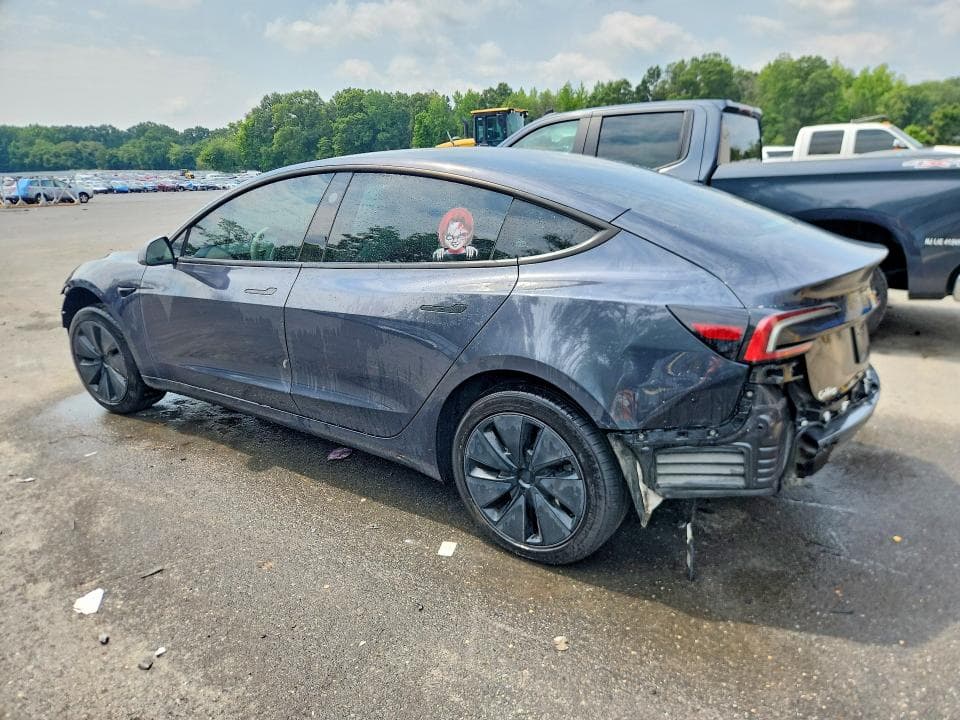 2025 TESLA MODEL 3 2