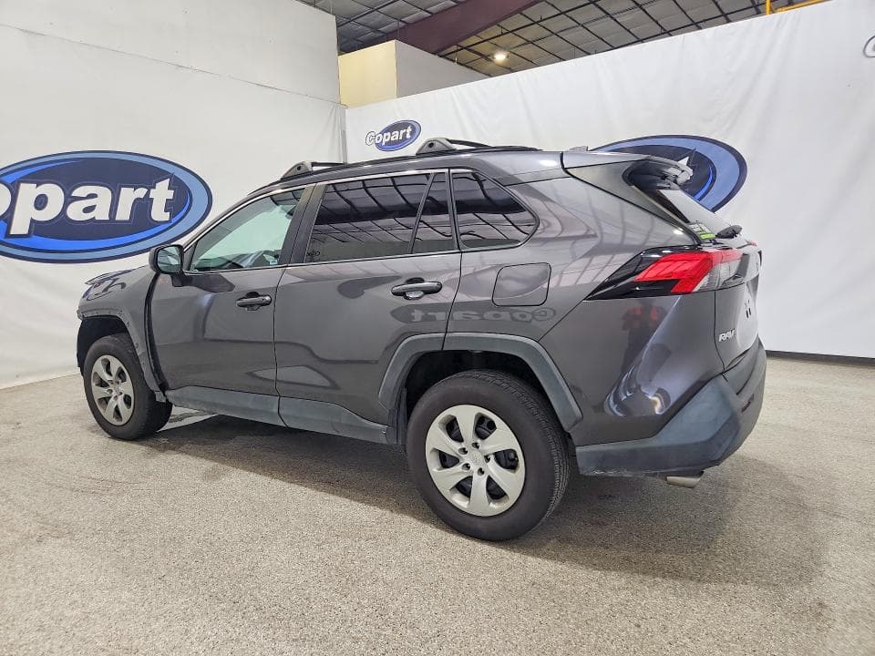 2020 TOYOTA RAV4 LE 2