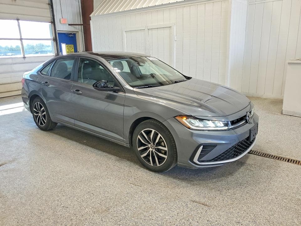 2025 VOLKSWAGEN JETTA SE 4