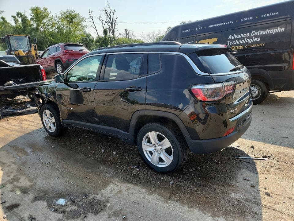 2022 JEEP COMPASS LATITUDE 2