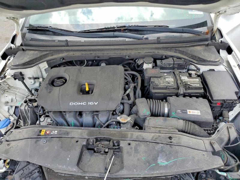 2017 HYUNDAI ELANTRA SE 11