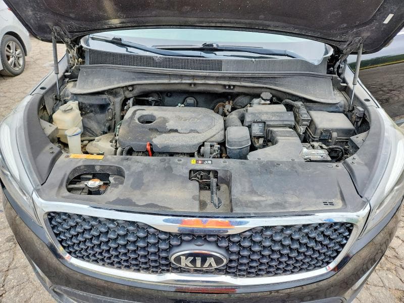 2017 KIA SORENTO LX 12