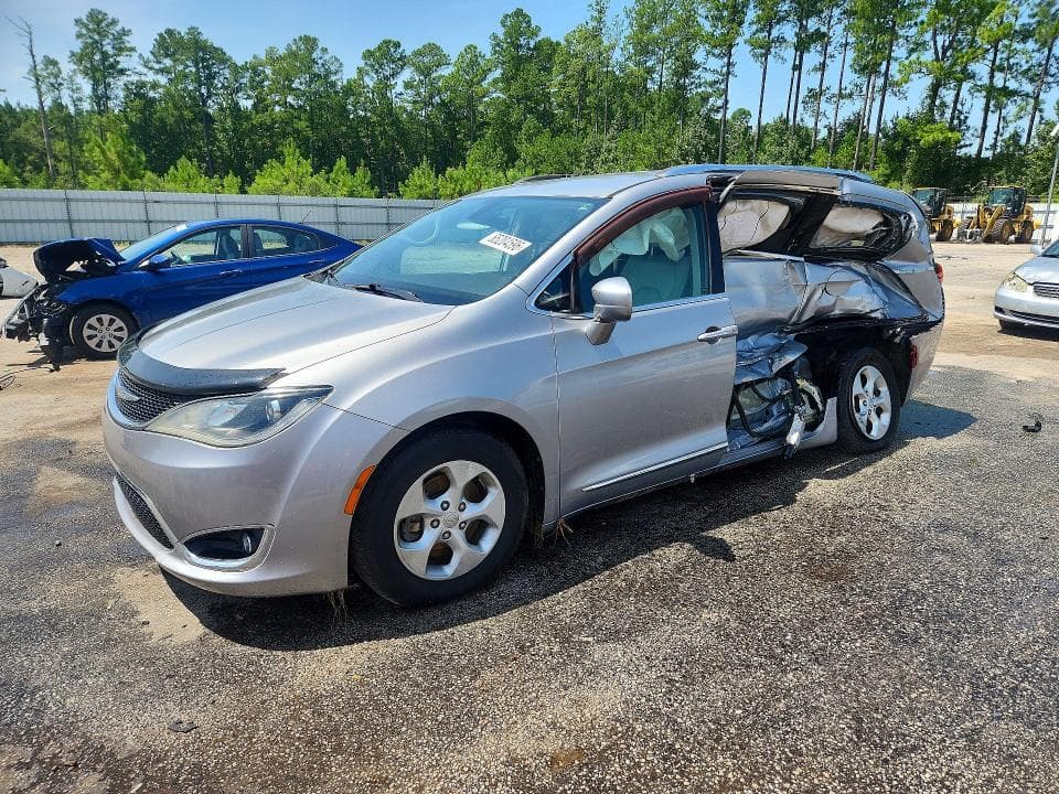 2017 CHRYSLER PACIFICA TOURING L PLUS - 1