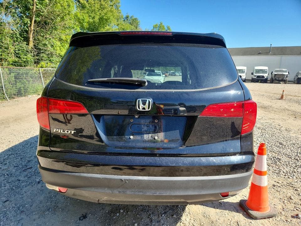 2018 HONDA PILOT EX 6
