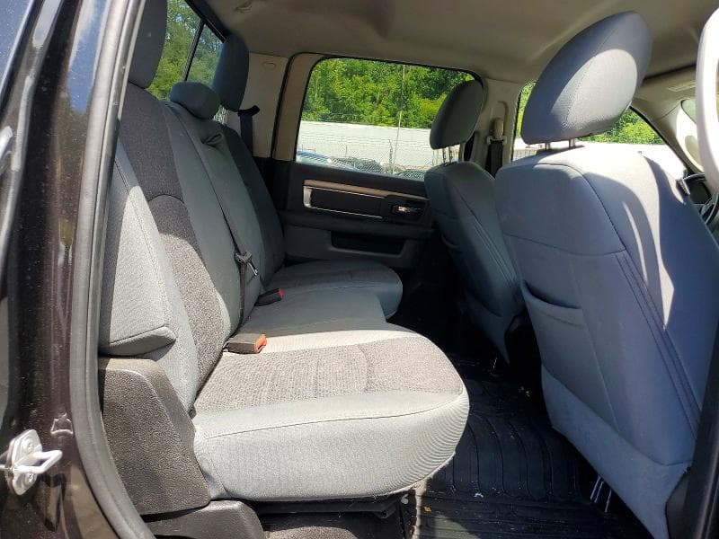 2017 RAM 1500 SLT 10