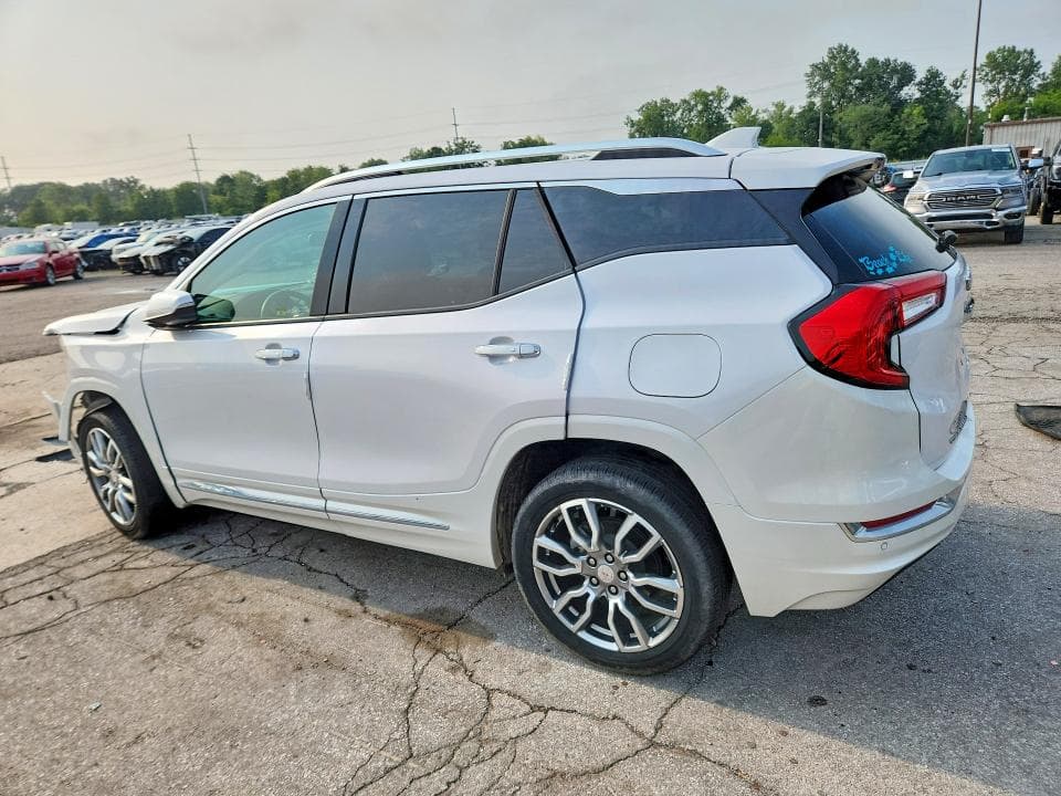 2024 GMC TERRAIN DENALI 2