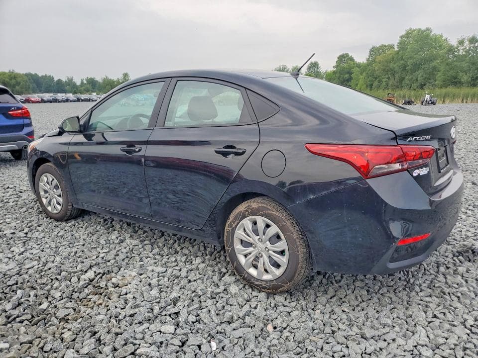 2022 HYUNDAI ACCENT SE 2