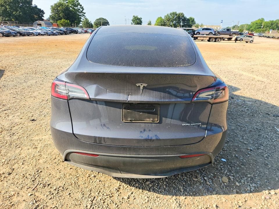 2023 TESLA MODEL Y 6