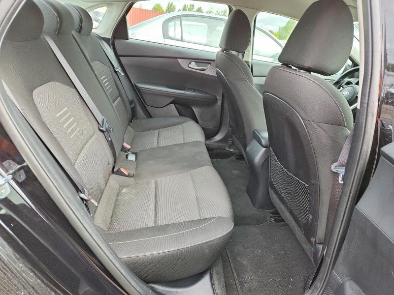 2021 KIA FORTE FE 10