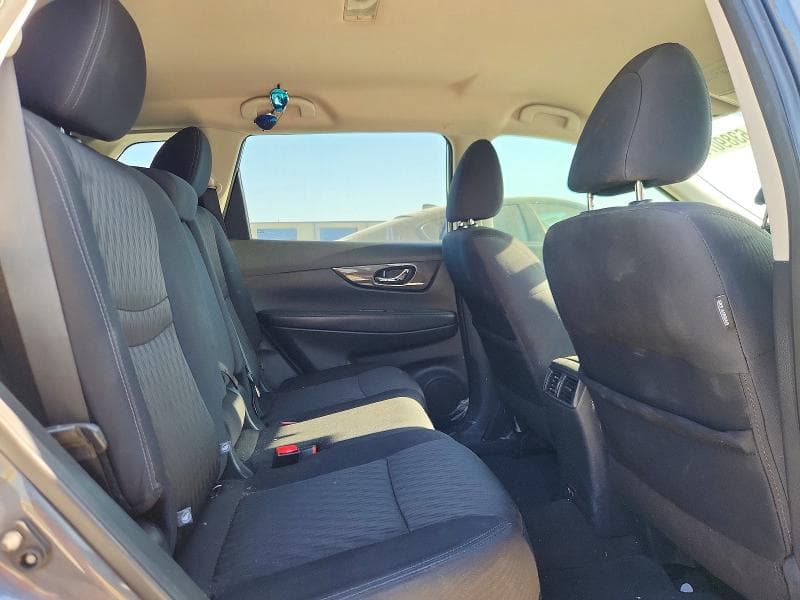 2019 NISSAN ROGUE SV 11