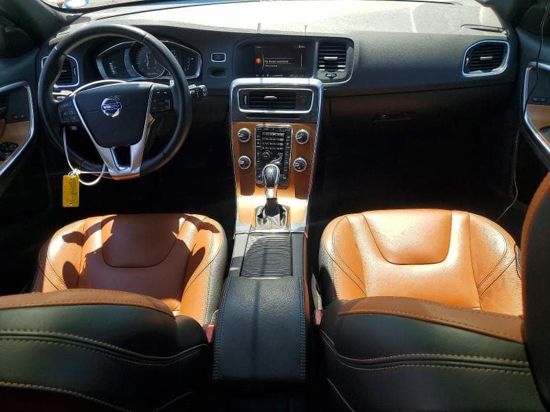 2017 VOLVO V60 T5 PREMIER 8