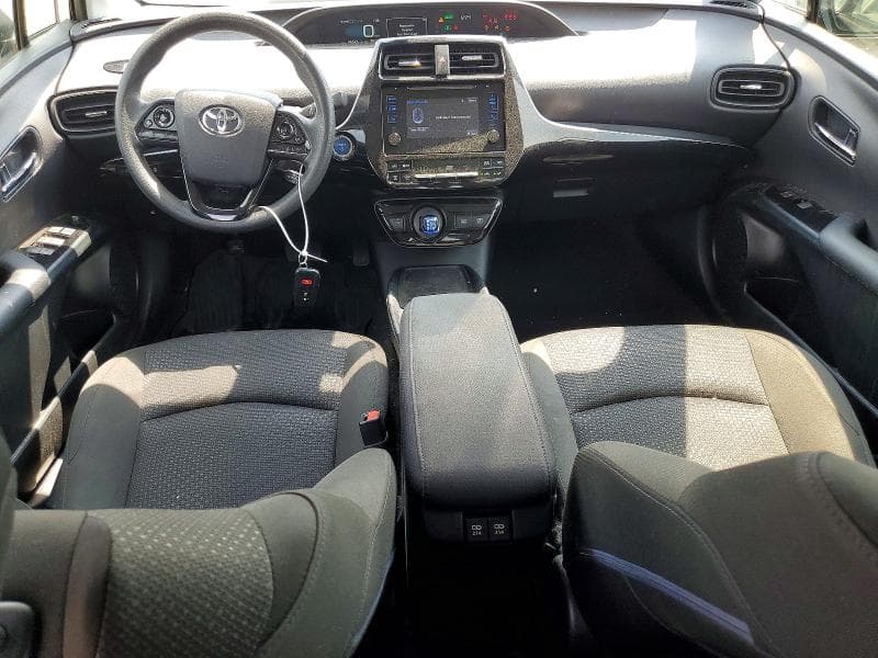 2019 TOYOTA PRIUS LE 8