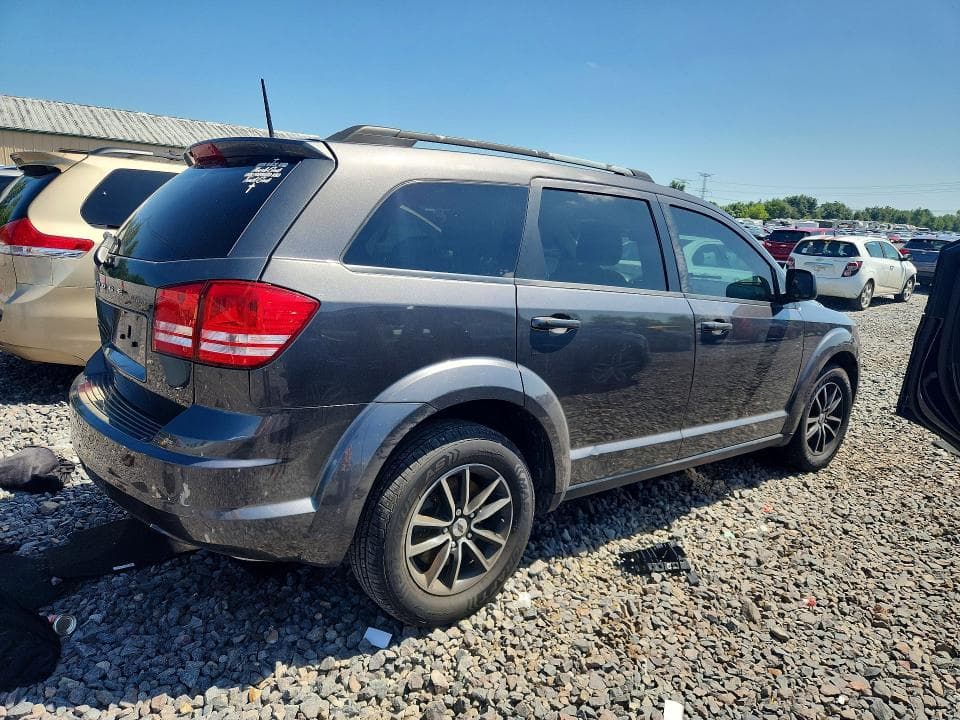 2018 DODGE JOURNEY SE 3