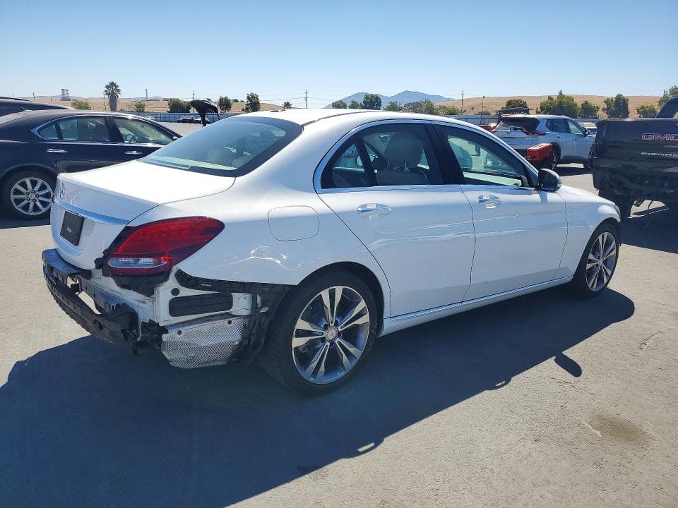 2017 MERCEDES-BENZ C 300 3