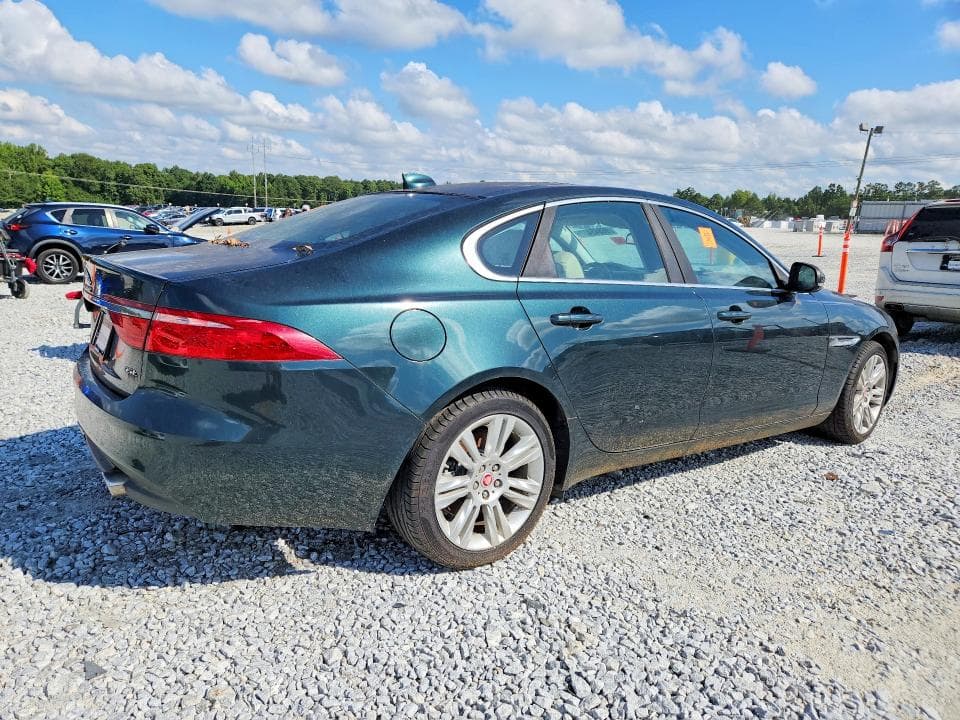 2017 JAGUAR XF PREMIUM 3
