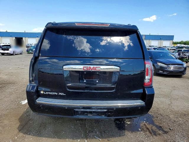 2017 GMC YUKON XL DENALI 6