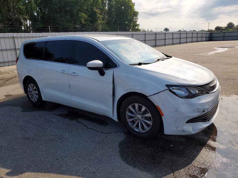 2017 CHRYSLER PACIFICA TOURING 4