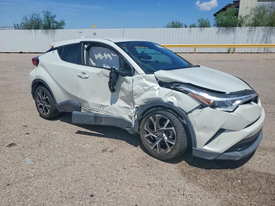 2018 TOYOTA C-HR XLE PREMIUM 4