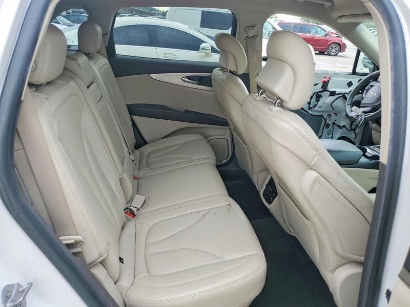 2019 LINCOLN NAUTILUS 11