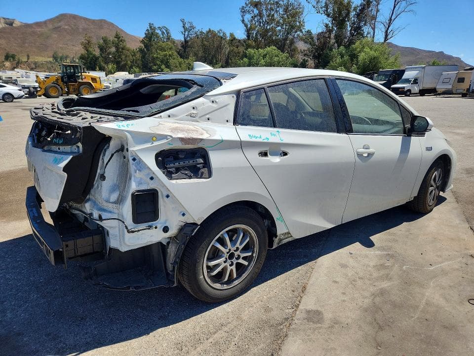 2017 TOYOTA PRIUS PRIME PREMIUM 3