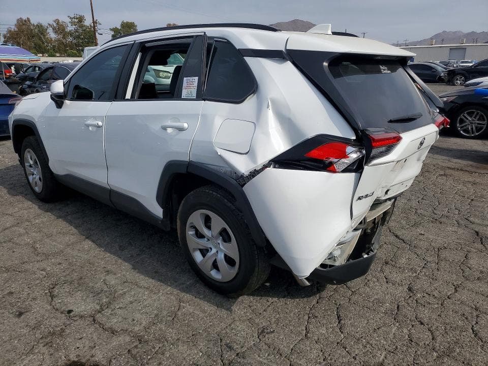 2021 TOYOTA RAV4 LE 2