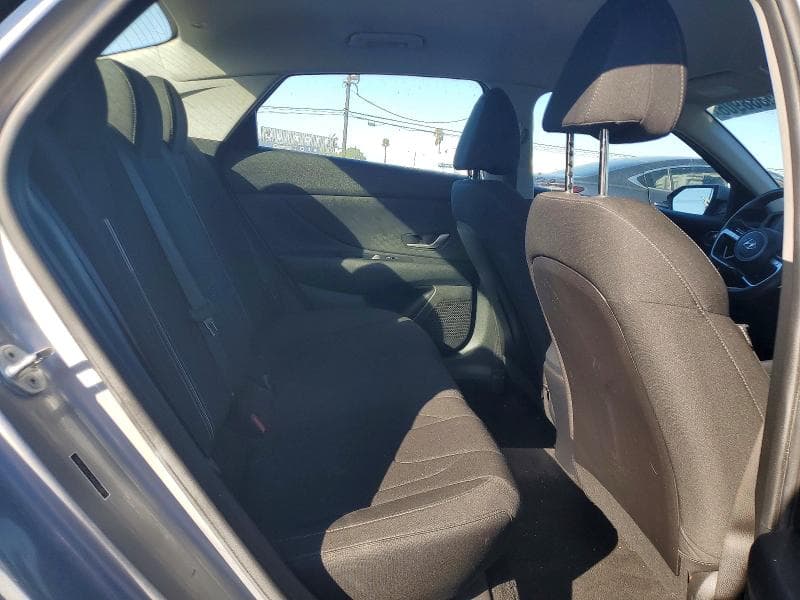 2021 HYUNDAI ELANTRA SEL 10