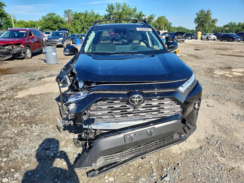 2025 TOYOTA RAV4 LIMITED 5