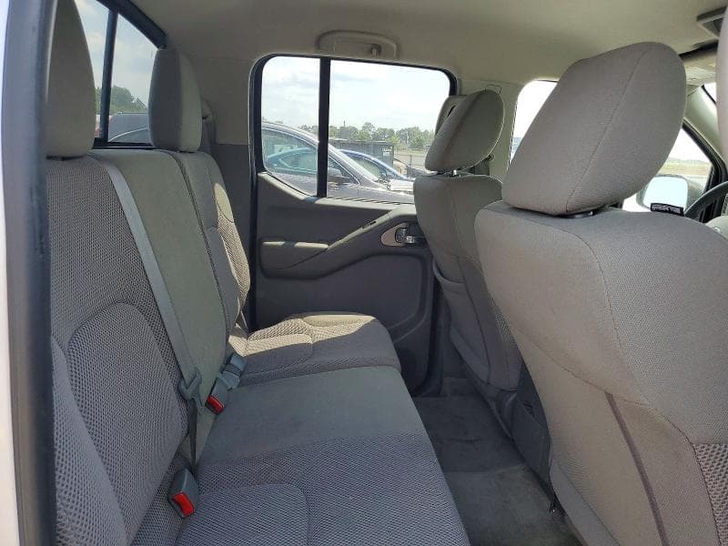 2018 NISSAN FRONTIER SV 10