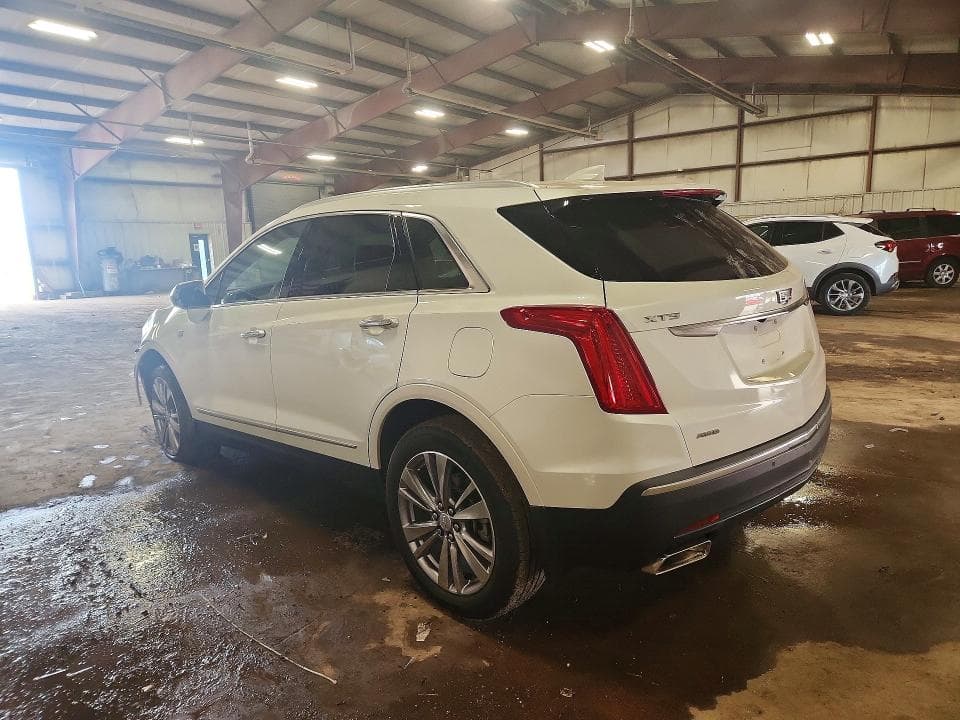 2018 CADILLAC XT5 LUXURY 2