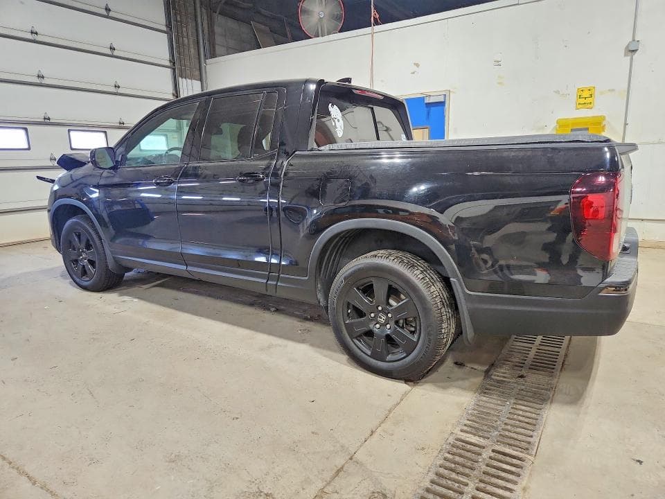 2017 HONDA RIDGELINE BLACK EDITION 2