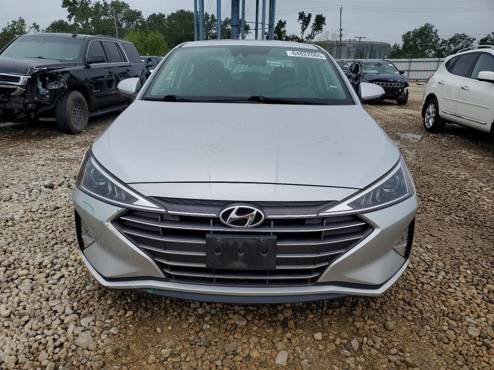2019 HYUNDAI ELANTRA SEL 5