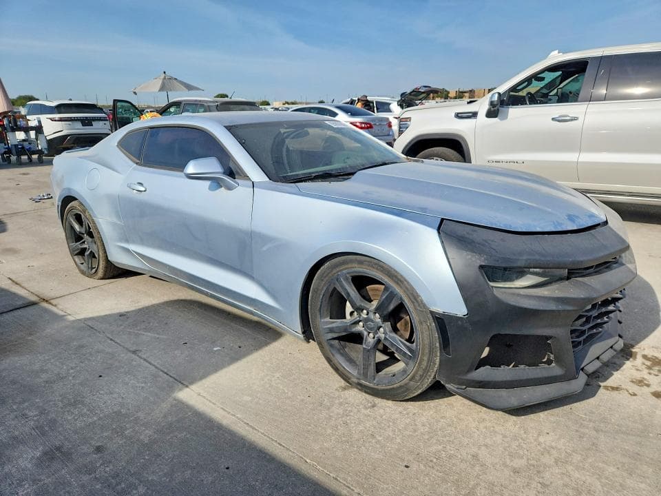 2018 CHEVROLET CAMARO LT 4